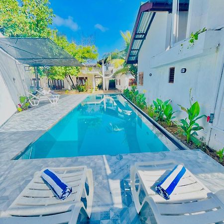 Aliya Aliya Hikkaduwa Hotel Buitenkant foto