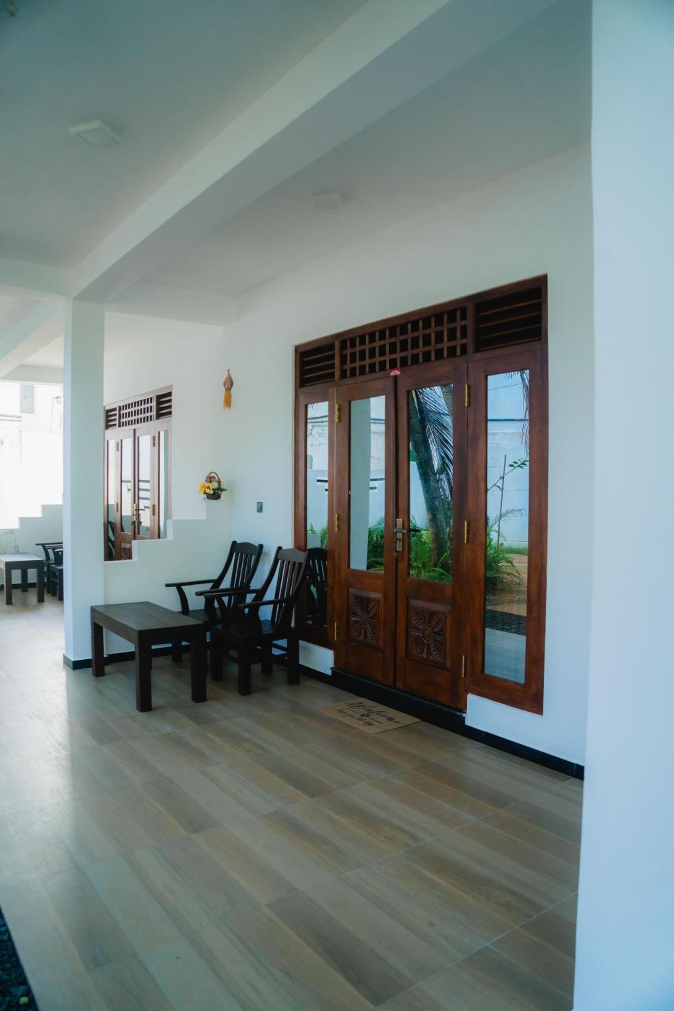 Aliya Aliya Hikkaduwa Hotel Buitenkant foto