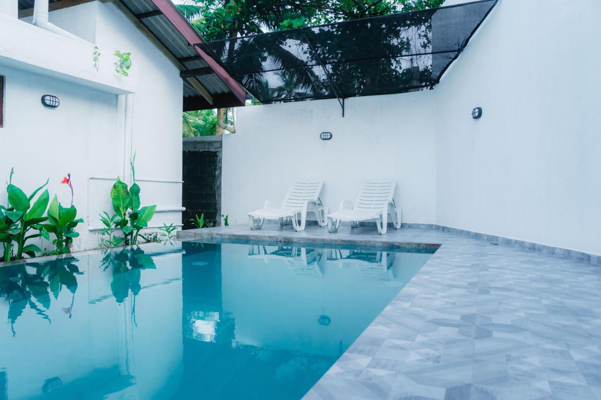 Aliya Aliya Hikkaduwa Hotel Buitenkant foto