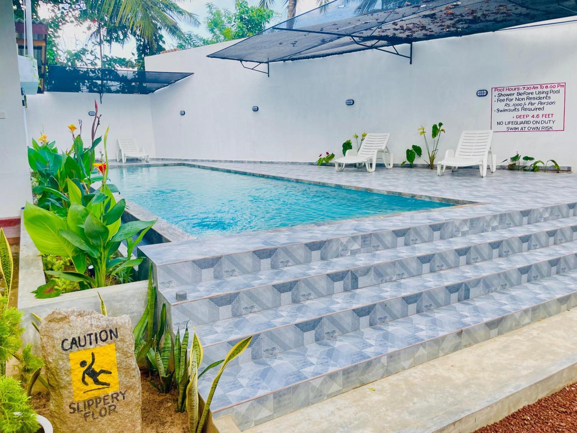 Aliya Aliya Hikkaduwa Hotel Buitenkant foto